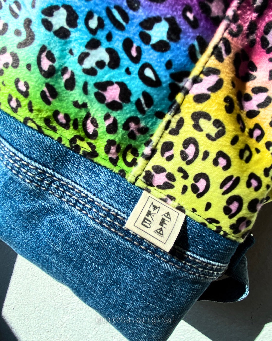 Zaino PEEKABOO //Leopard Rainbow//