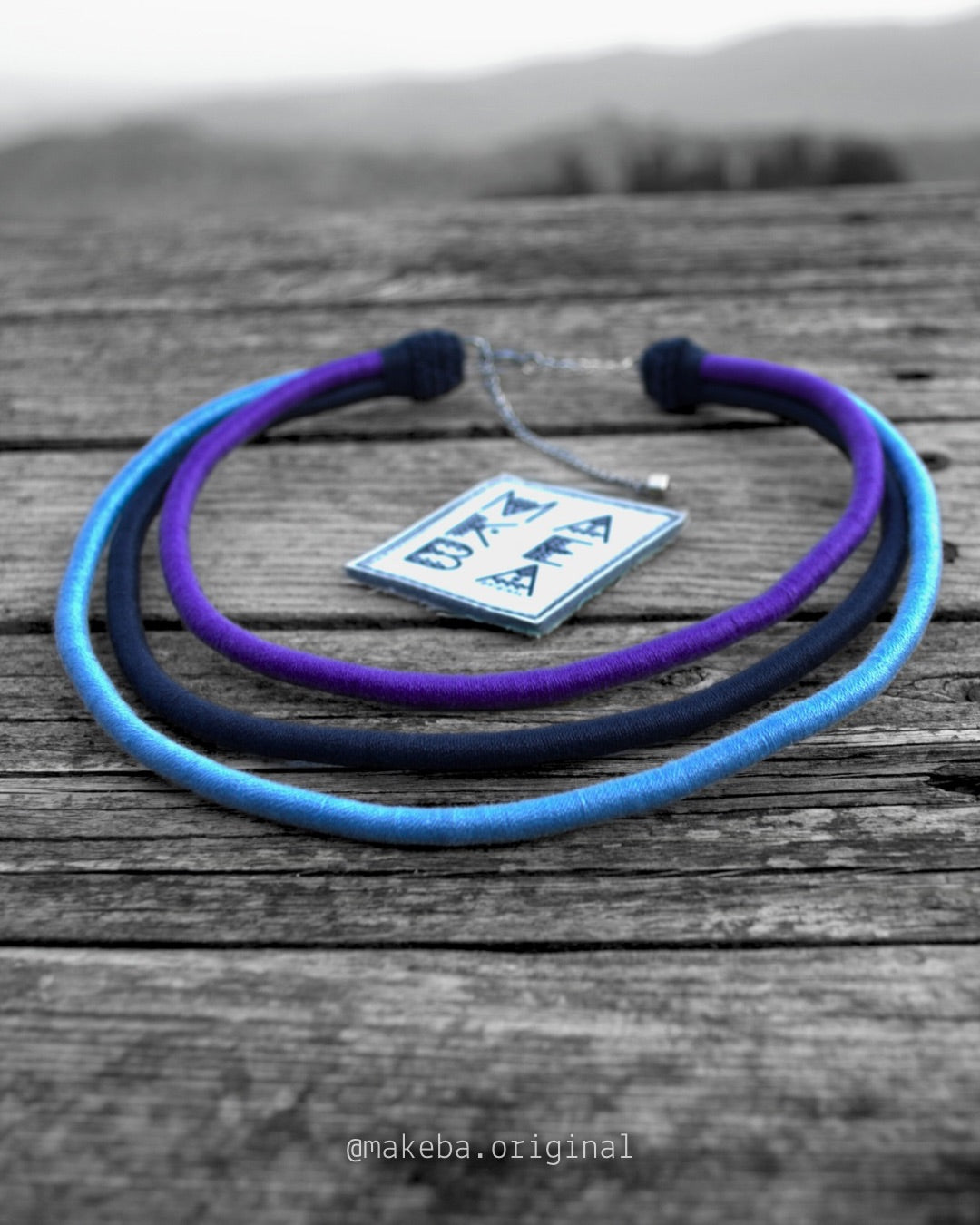 Collana Tri //Electric//