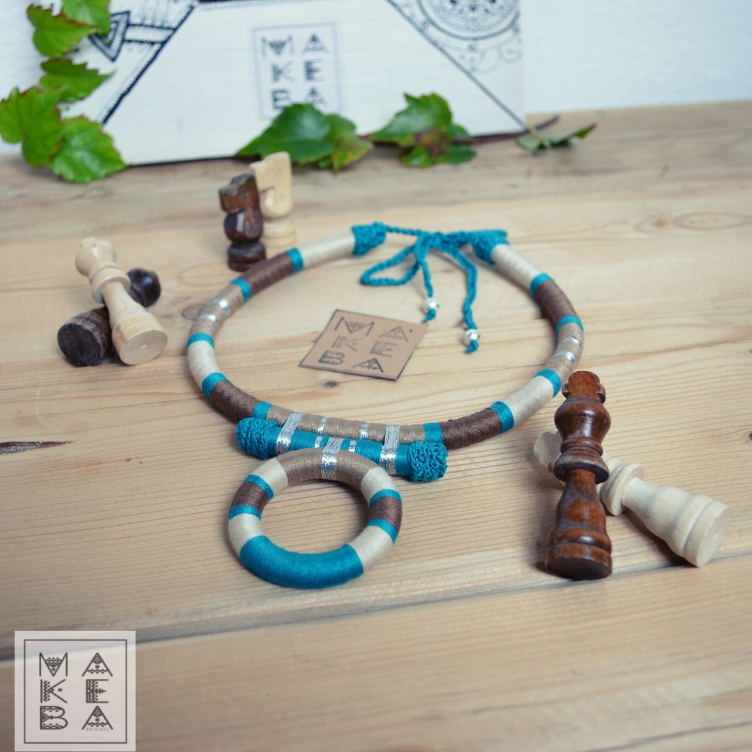 COLLANA ANTHEA - BEIGE PETROLIO CASTAGNA