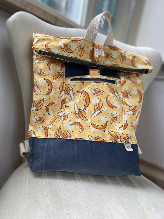 Zaino PEEKABOO //Bananarama//