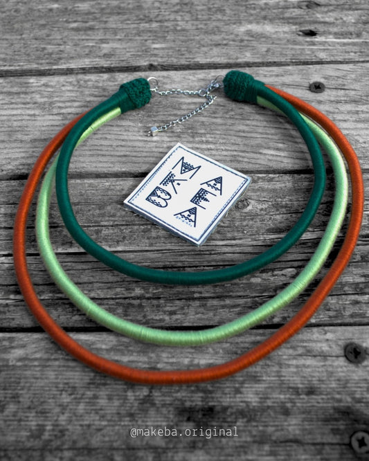 Collana Tri //Foresta//